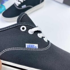 Chi Tiết Giày Vans Classic đen 11