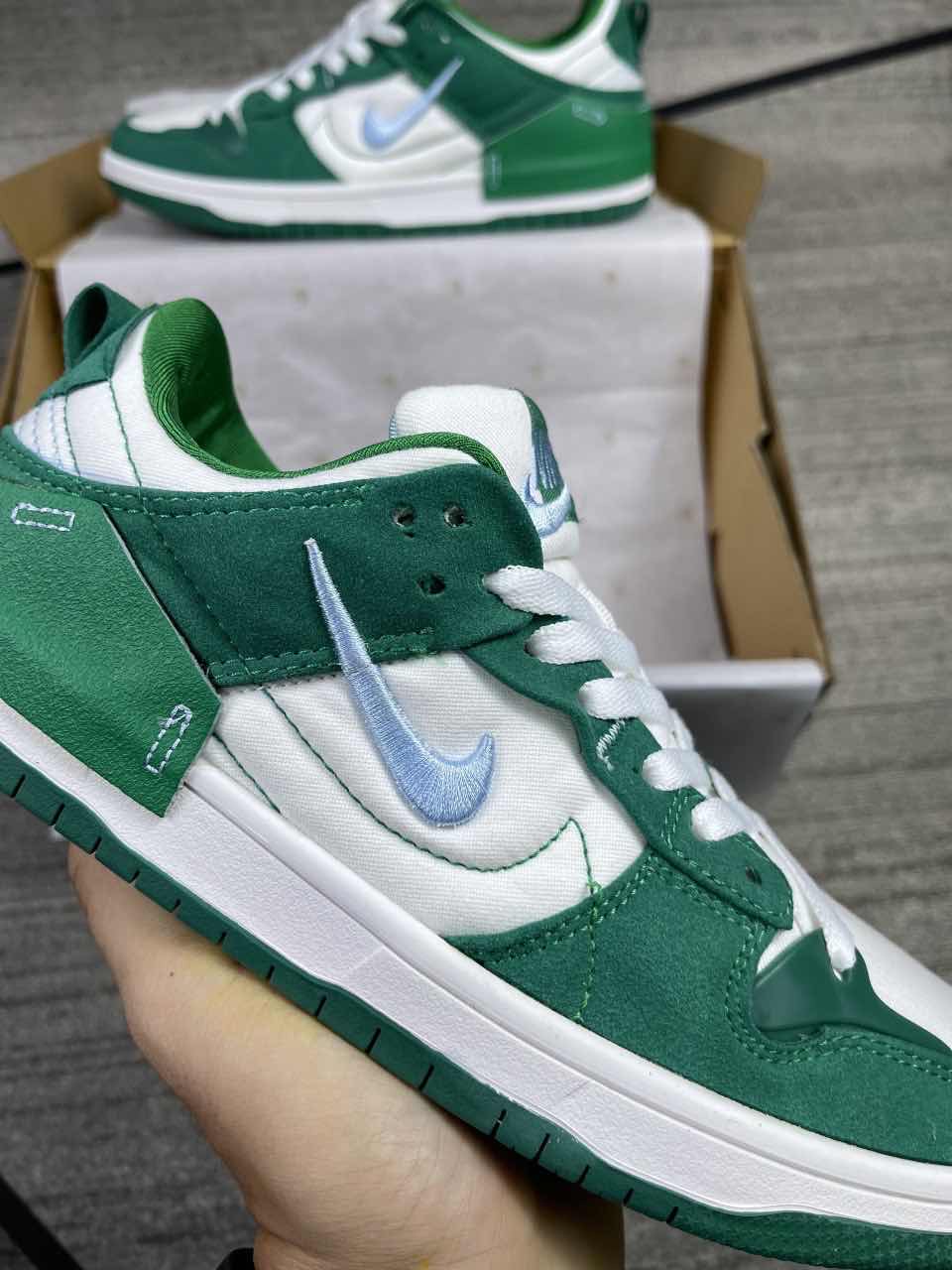 Nike Dunk Low Disrupt 2 Green Chi Tiết
