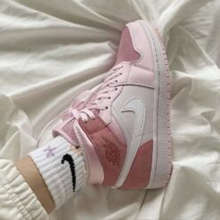 Ảnh Lên Chân Giày Nike Jordan Mid Hồng