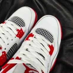 Bản Sao Mũi Giày Jordan 4 đỏ Fire Red