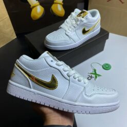 Giày Jordan 1 Metalic Gold - 9