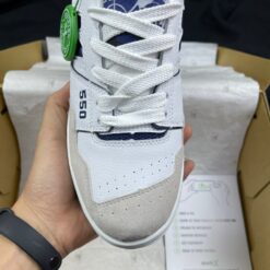 Mũi Giày New Balance 550 Xanh Navy