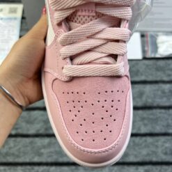 Mũi Giày Nike Jordan Mid Hồng
