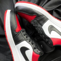 Chi Tiết Jd 1 Low Bred Toe Siêu Cấp