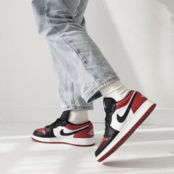 Jordan 1 Low Bred Toe