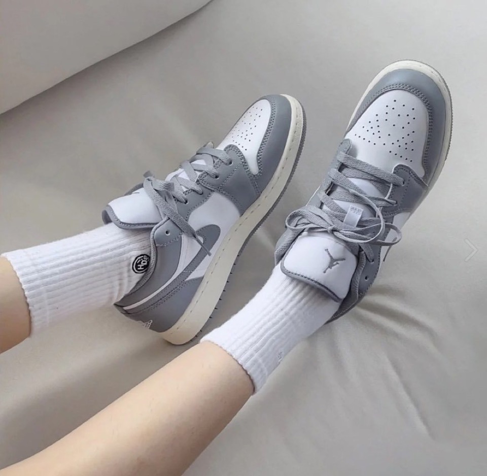 Mix Cùng Jordan 1 Low Vintage Grey