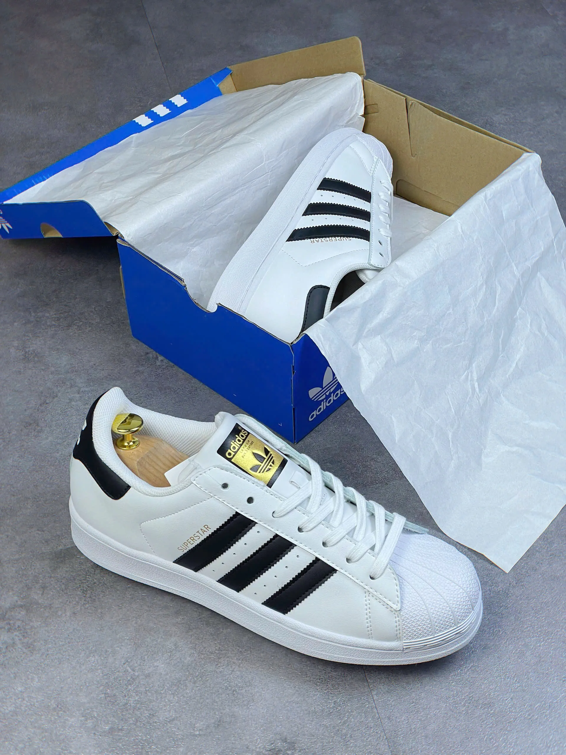 Giày Adidas Superstar Sò Tem Vàng - 4 Giày Adidas Superstar Sò Tem Vàng - 4