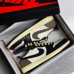 Giày Jordan Low Travis Dark Mocha - 5