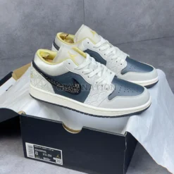 Giày Jordan Low Beaded Swoosh - 3