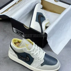 Giày Jordan Low Beaded Swoosh - 5