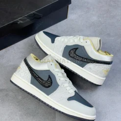 Giày Jordan Low Beaded Swoosh - 6