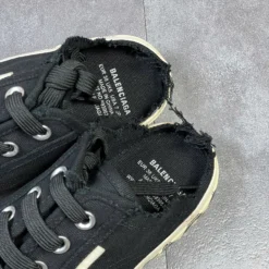 Giày Balenciaga Sục Đen 4