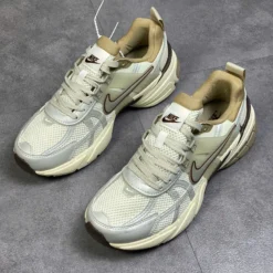 Giày Nike V2k Đế Nâu - 4