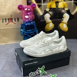 Giày Onitsuka Tokuten Kem Bạc 3