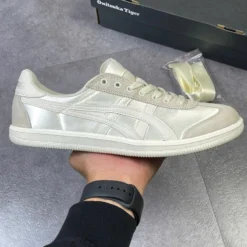 Giày Onitsuka Tokuten Kem Bạc 4